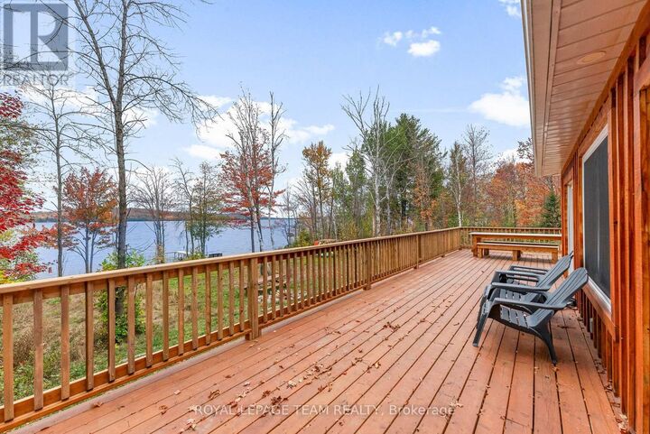 Property Photo: 679 Curtiss Road ON K0J 1B0