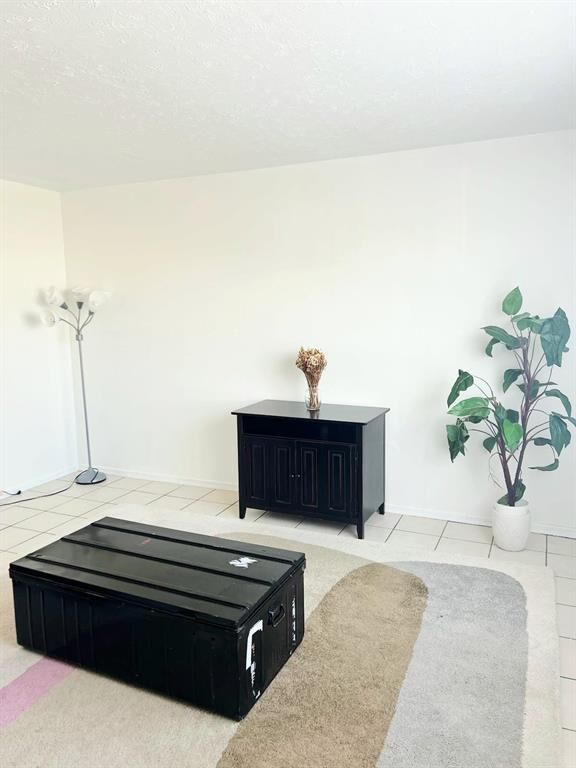 Property Photo:  804 Victor Street  MB R3E 1Y6 