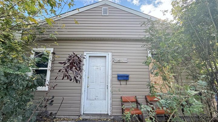 159 Cecil Street  Winnipeg MB R3E 2Z1 photo