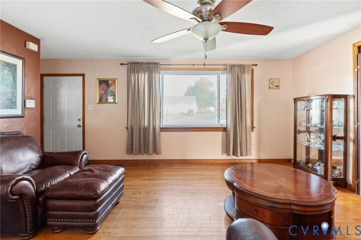 Property Photo: 3101 Glenoa Road VA 23223