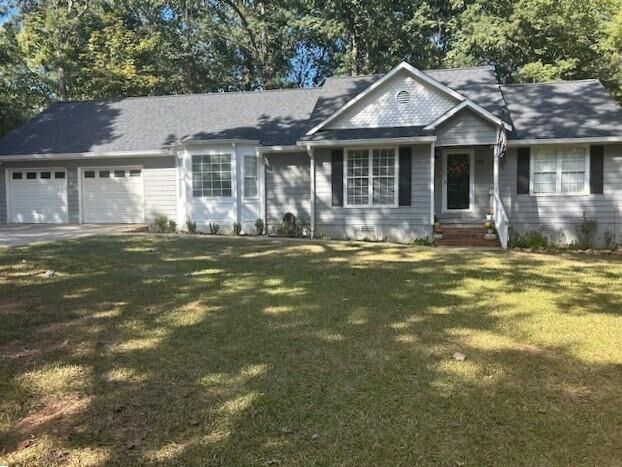 Property Photo: 192 Louise Drive GA 30529