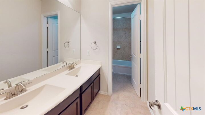 Property Photo: 4532 Chestnut Meadows Bend TX 78626