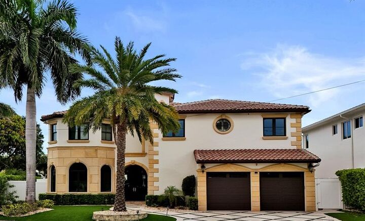 Property Photo: 4930 NE 27th Ter FL 33064