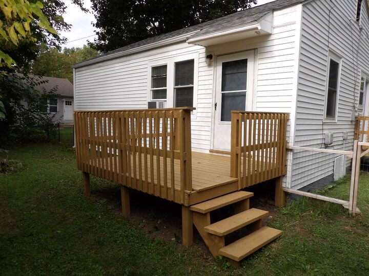 Property Photo: 617 Kingsporte Lane IN 46350