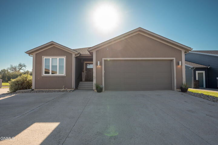 Property Photo: 3905 Lillian Court ND 58554
