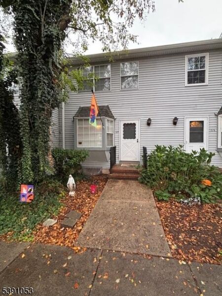 Property Photo:  105 Franklin Ct  NJ 08822 