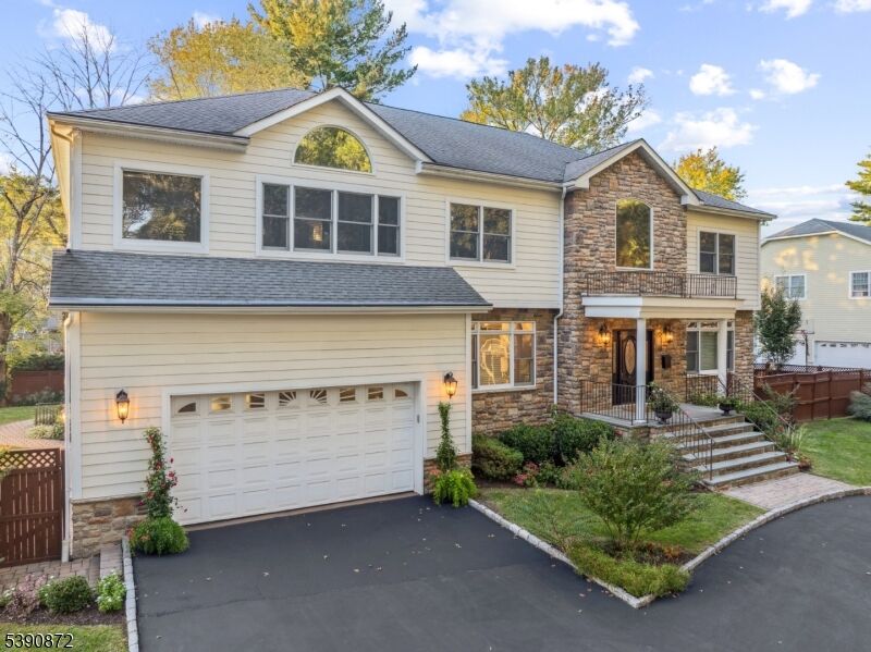 Property Photo:  2269 Redwood Rd  NJ 07076 