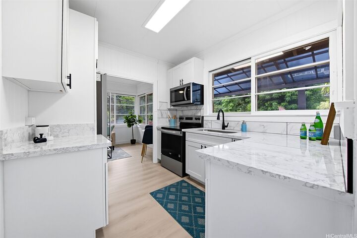 1273 California Avenue  Wahiawa HI 96786 photo