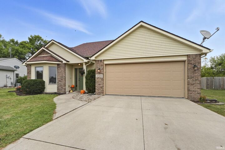 Property Photo: 11328 Morning Glory Pass IN 46743