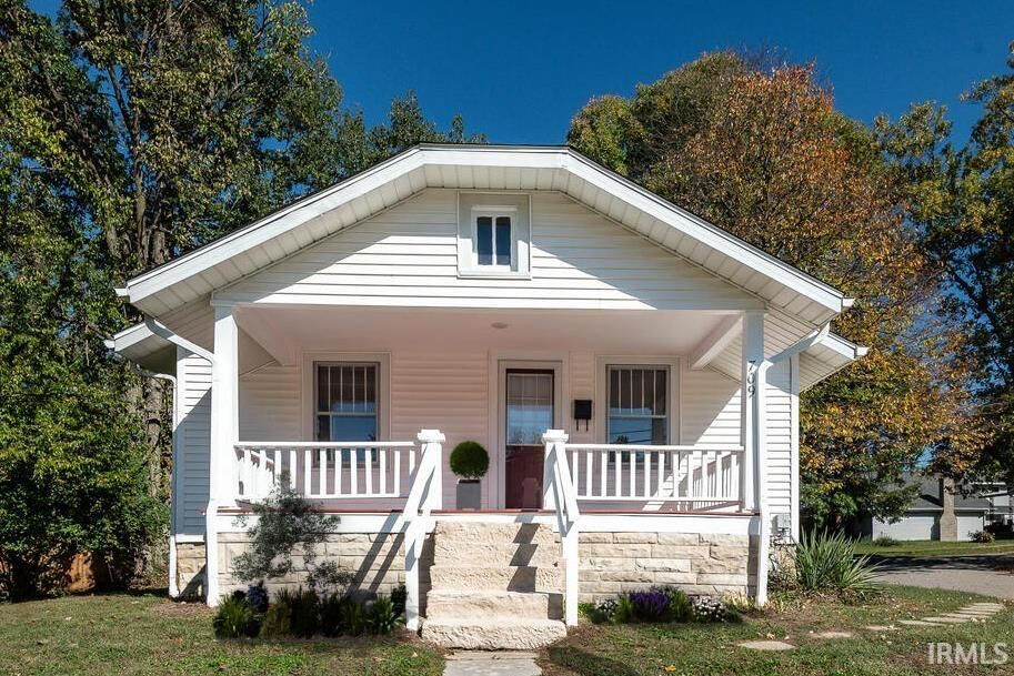 Property Photo: 709 E Grimes Lane IN 47401