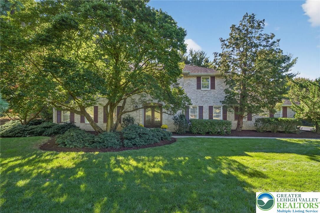 Property Photo: 1830 Sherwood Road PA 18103