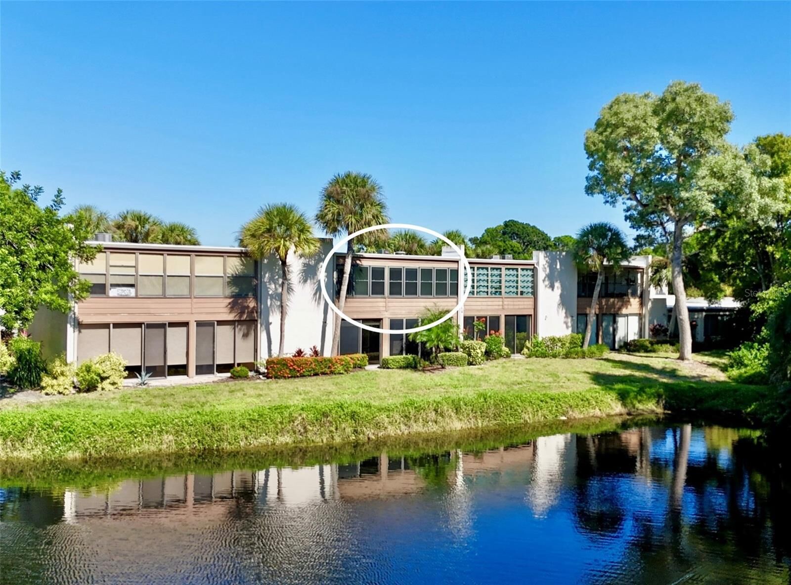 Property Photo: 182 Pineneedle Drive FL 34210
