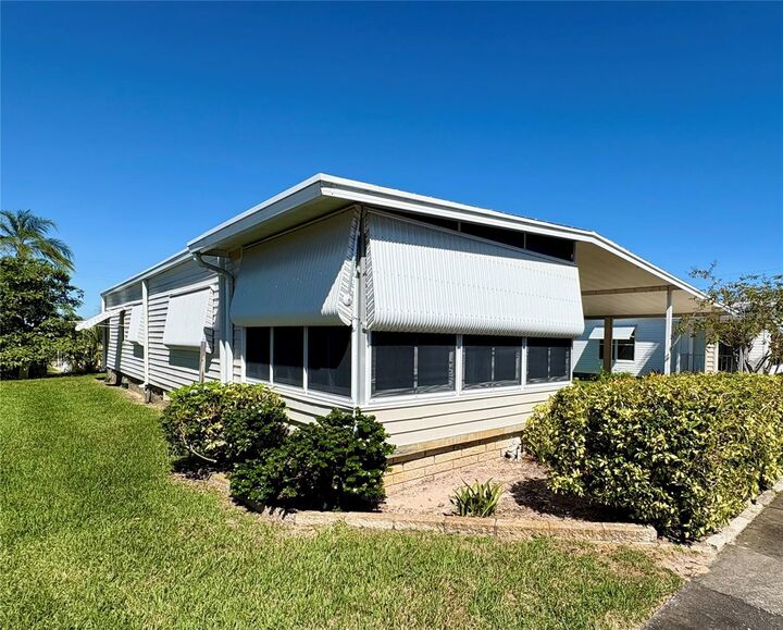 Property Photo:  203 Red Maple Drive  FL 34684 