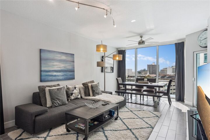 Property Photo: 322 E Central Boulevard 1004 FL 32801