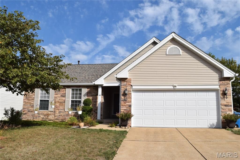Property Photo: 354 Birchwood Crossing Lane MO 63043
