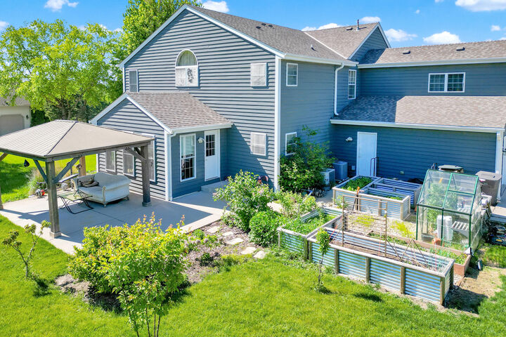 Property Photo: S25w29201 Cambrian Rdg WI 53188