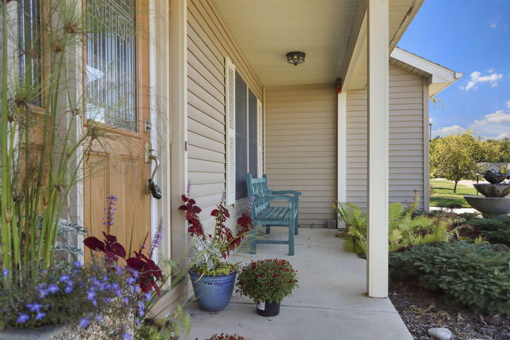 Property Photo: 2739 Deer Creek Dr WI 53406