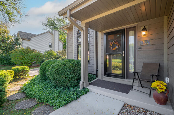 Property Photo: 1108 Longfellow Dr WI 53066