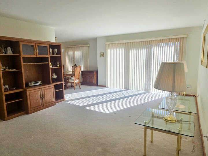 Property Photo:  4655 N Cumberland Avenue 502  IL 60706 