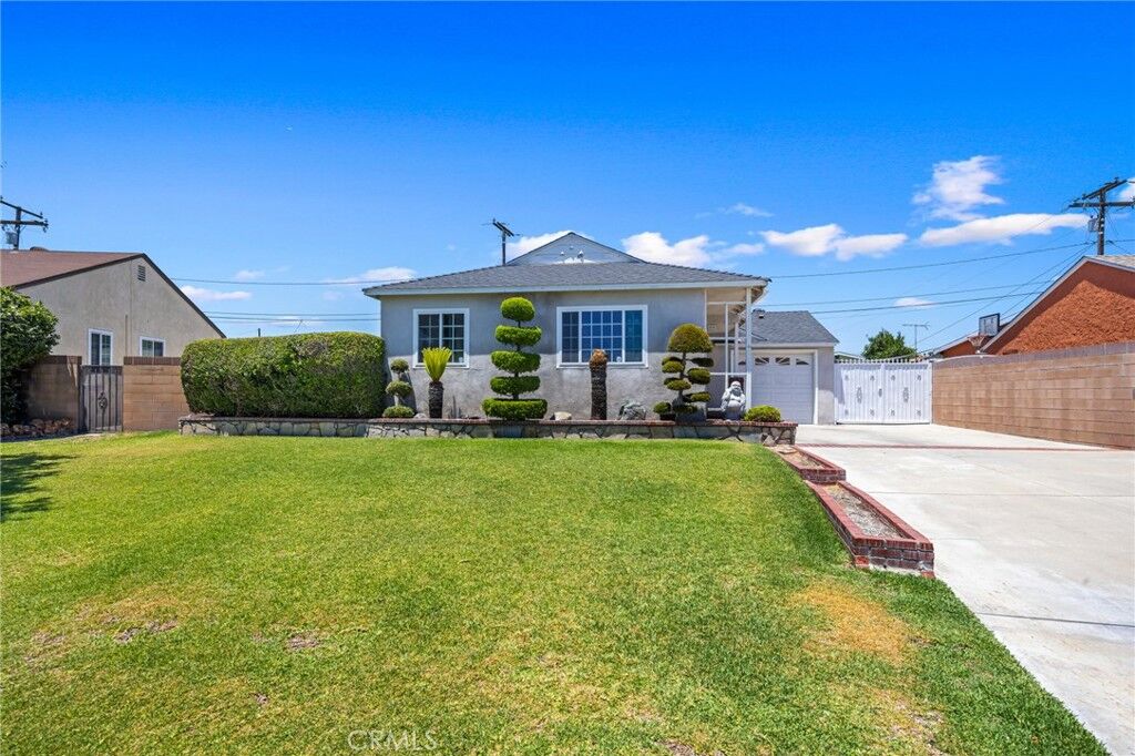 Property Photo: 4551 Maris Avenue CA 90660