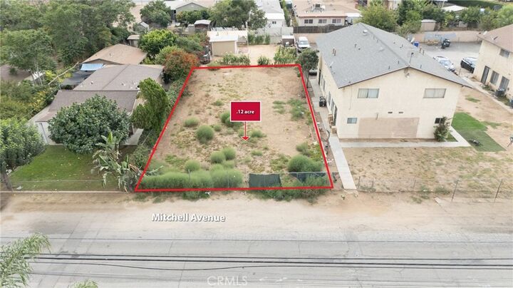 Property Photo: 2 Mitchell Ave CA 92505