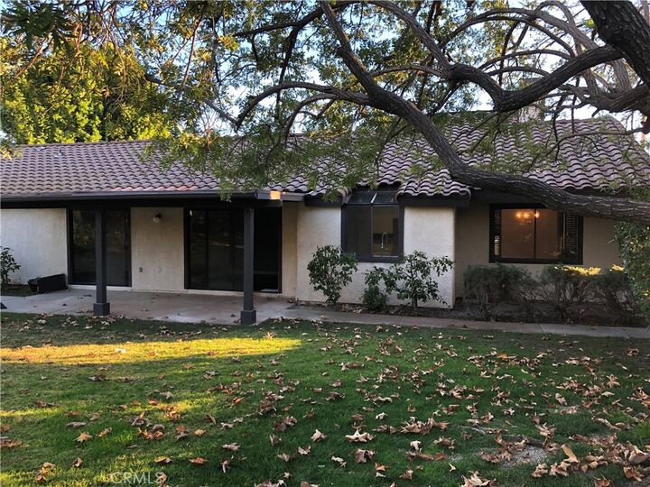 Property Photo:  303 E Dunbarton Place  CA 91711 