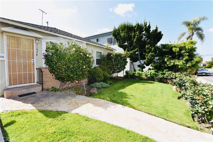 Property Photo:  11974 Walnut Lane  CA 90025 