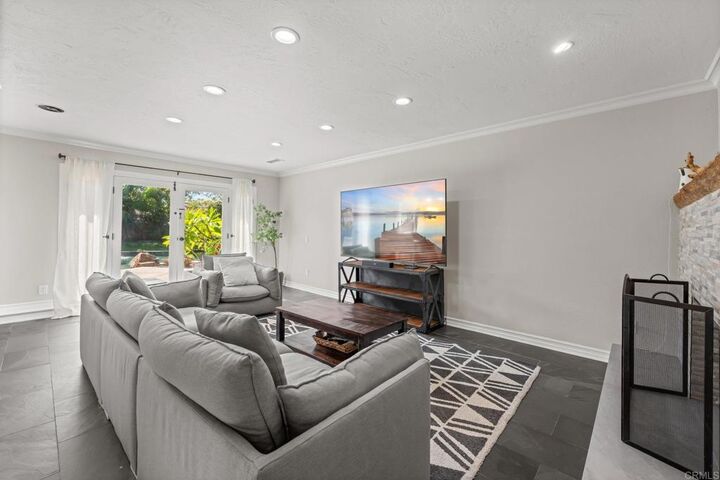 Property Photo: 2641 La Gran Via CA 92009