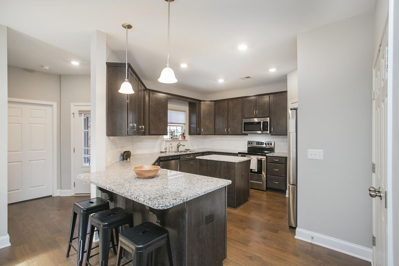 Property Photo:  608 Douglas St  TN 37087 