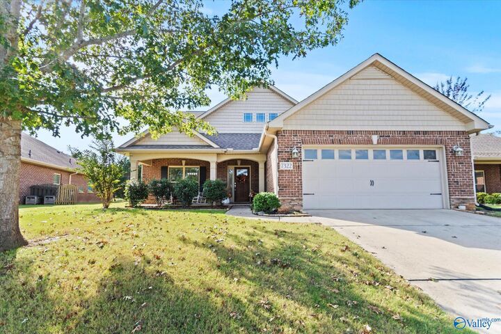 Property Photo: 7322 Vidette Lane AL 35763