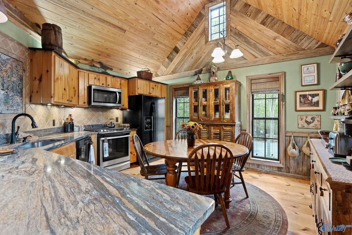 Property Photo: 6112 Cove Road AL 35984