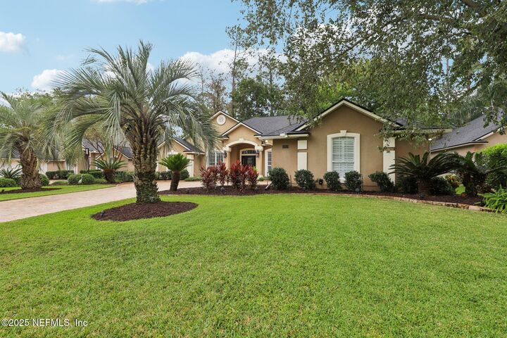 Property Photo: 2213 S Brook Drive FL 32003