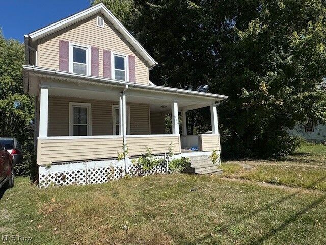 Property Photo: 919 W 41st Street OH 44004
