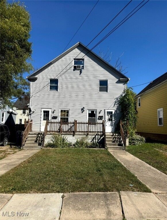 Property Photo: 1017 Washington Avenue OH 44052