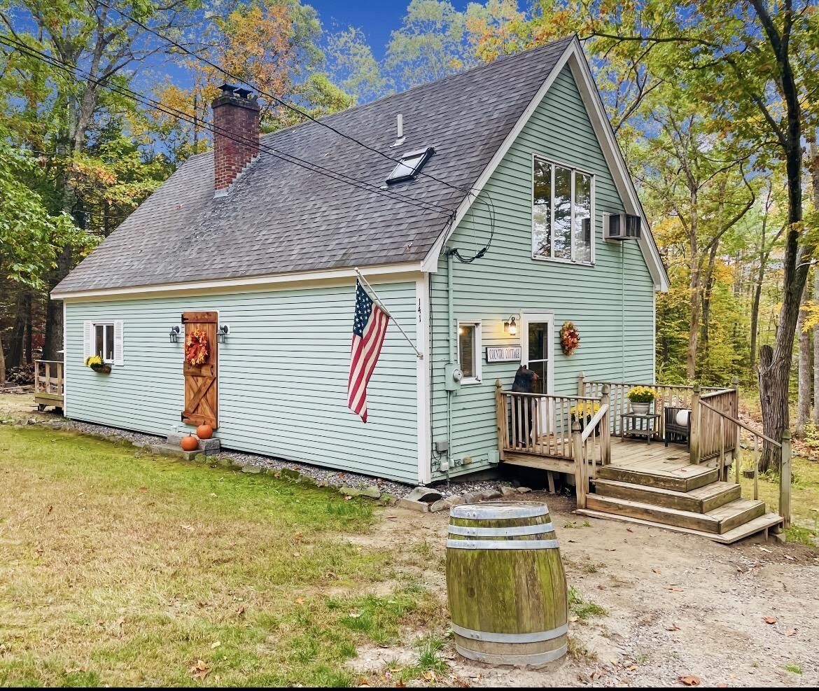 Property Photo: 141 Hersey Lane NH 03857