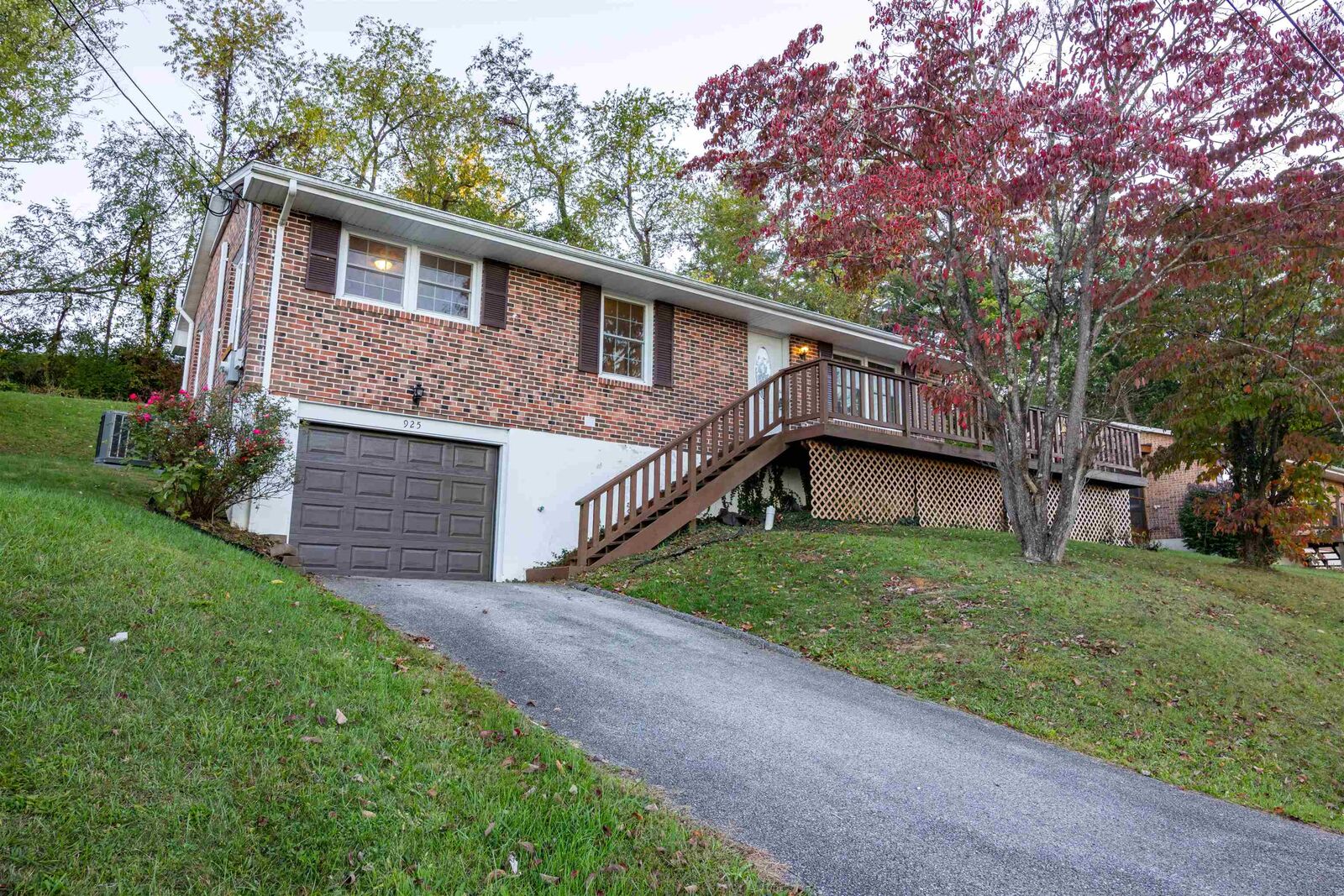Property Photo:  925 Collins Street  VA 24073 