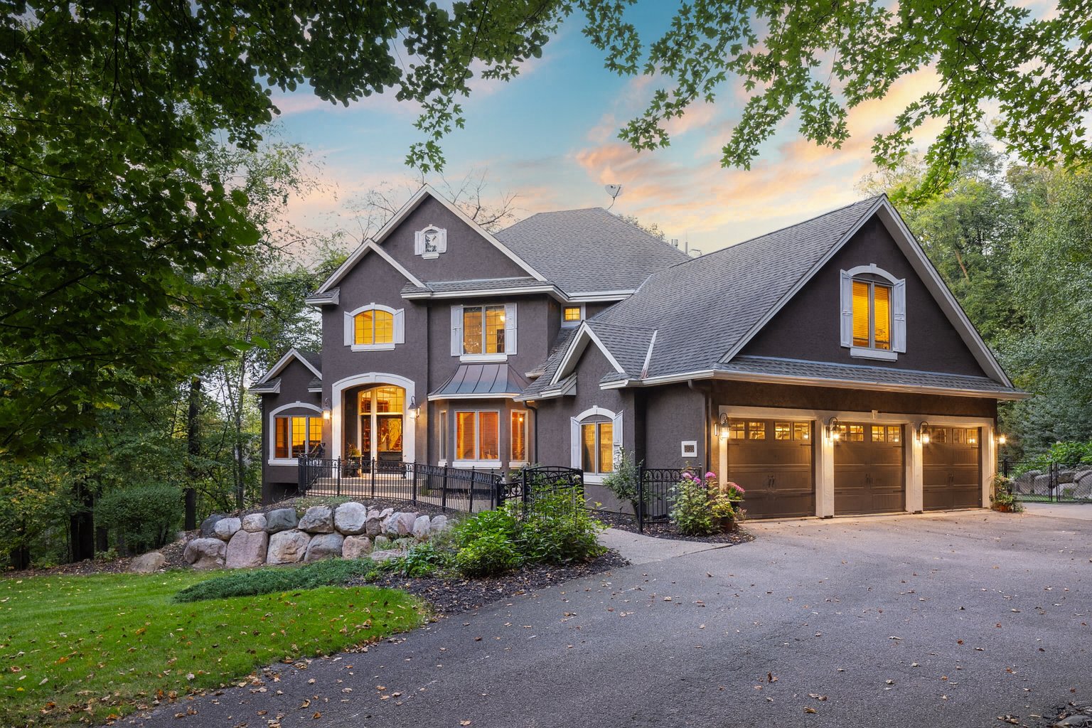 Property Photo:  6155 Murray Court  MN 55331 