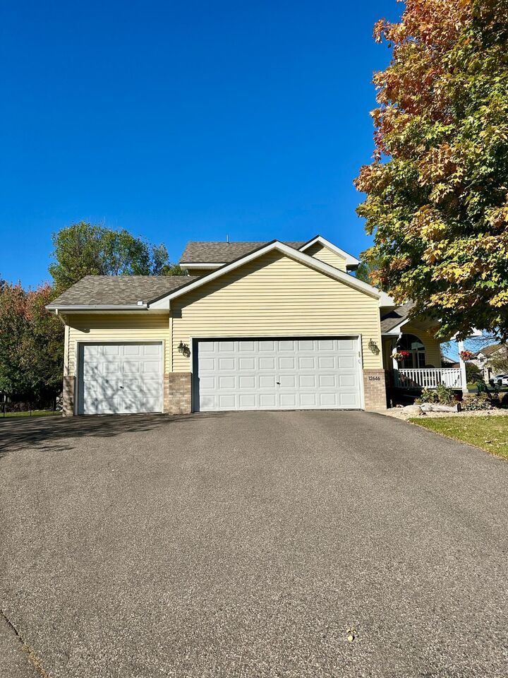 Property Photo:  12646 Elm Parkway  MN 55374 
