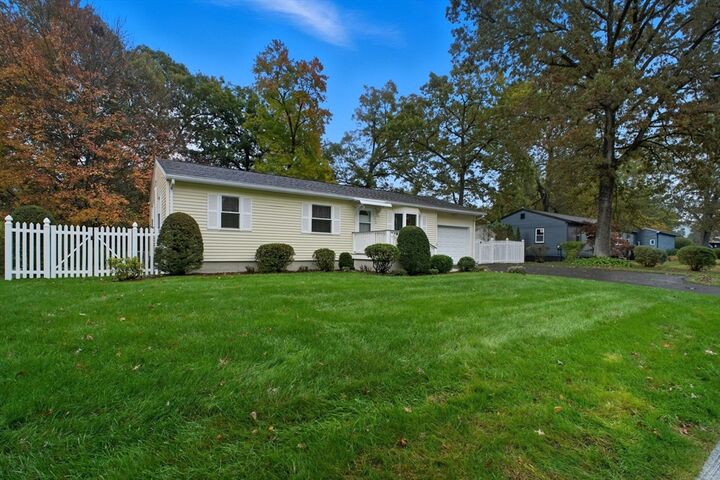 Property Photo: 221 Glenoak Dr MA 01129