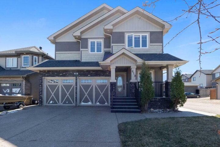 619 Heritage Drive  Fort McMurray AB T9K 2X1 photo