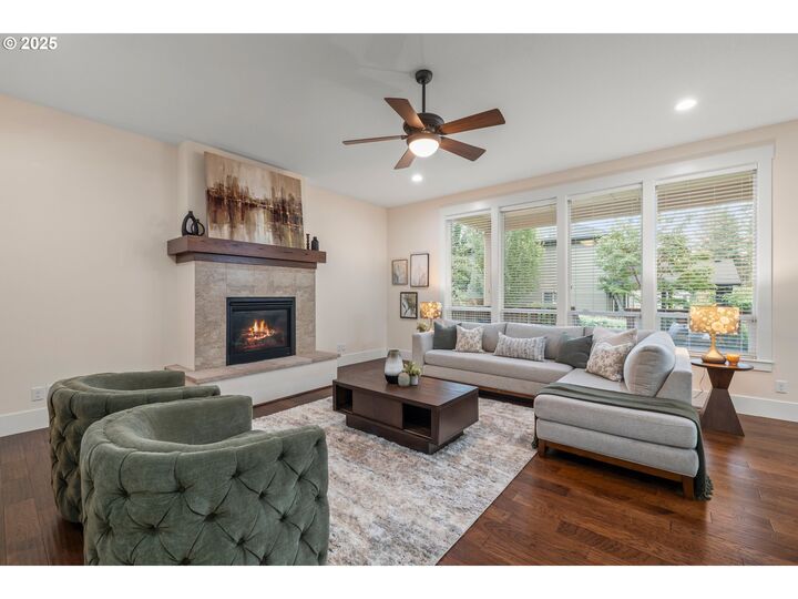 Property Photo:  9220 SW Taylor St  OR 97225 