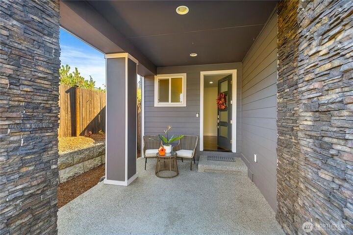 Property Photo: 4214 223rd Place SE WA 98021