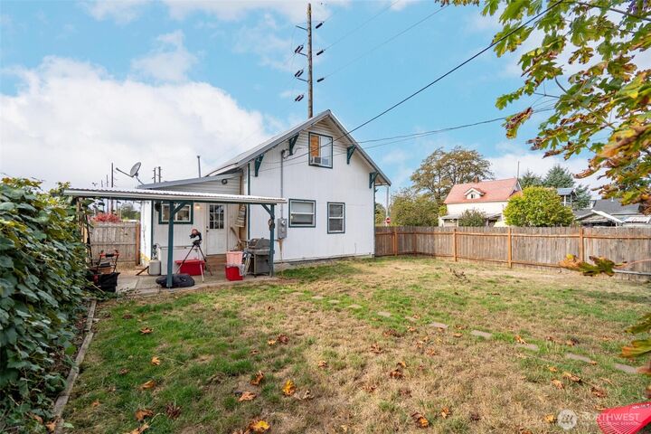 Property Photo: 1222 Delaware Avenue WA 98531