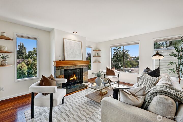 Property Photo: 9407 Linden Ave N B WA 98103