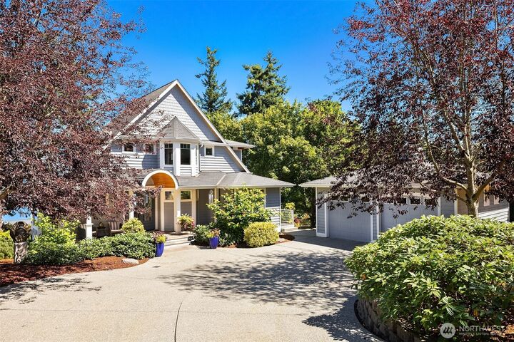 Property Photo: 715 Tillicum Way WA 98282