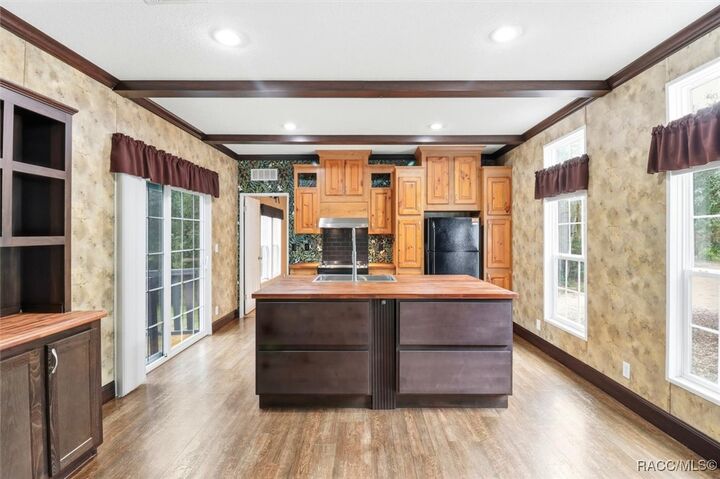 Property Photo:  3051 N Carolwood Point  FL 34442