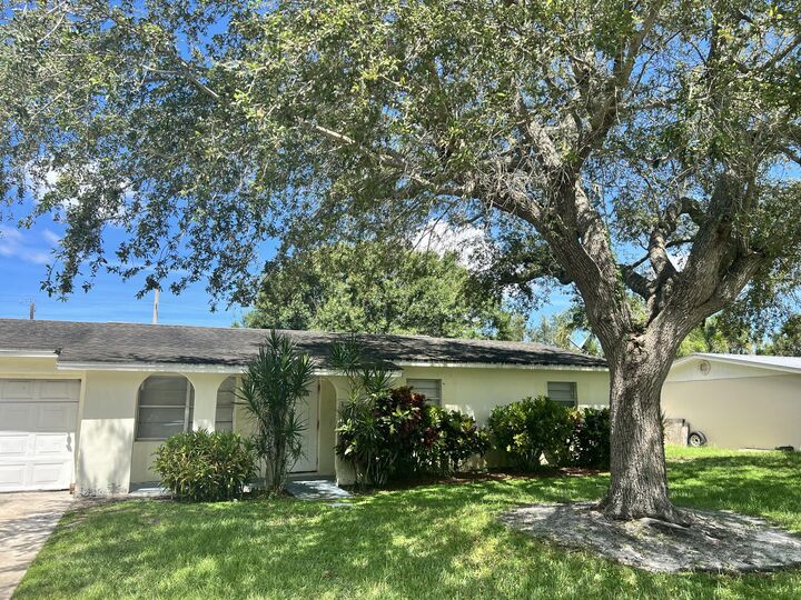 Property Photo:  2617 S 28th Street  FL 34981 