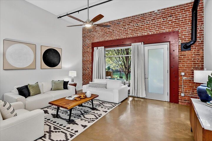 580 Manzana Place  San Jose CA 95112 photo