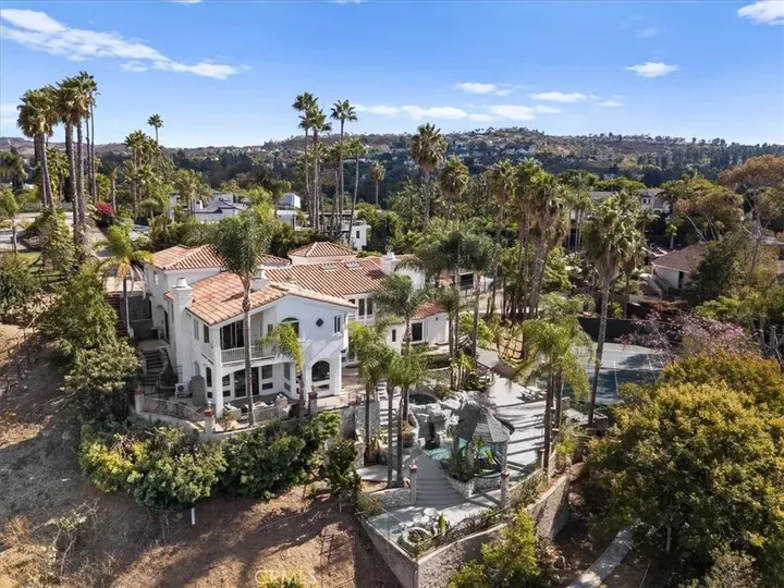 5059 E Crescent Drive  Anaheim Hills CA 92807 photo
