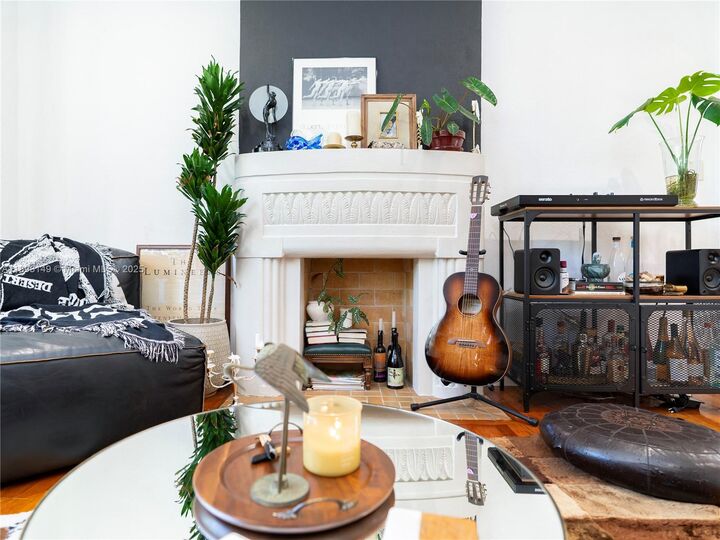 Property Photo: 337 NW 47th St FL 33127